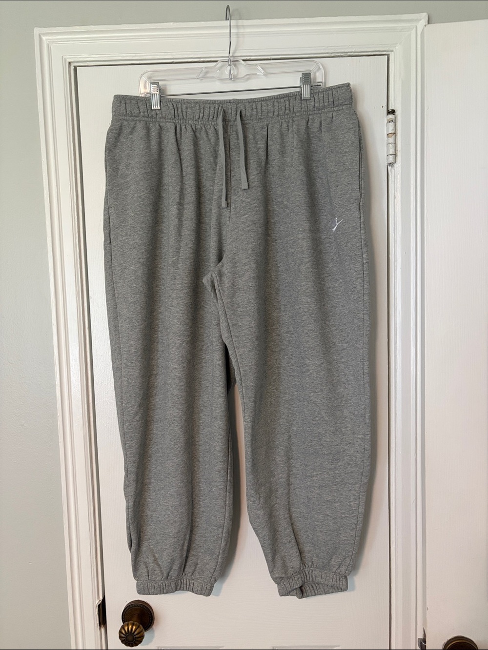 Nike Gray Drawstring Jogger Sweatpants